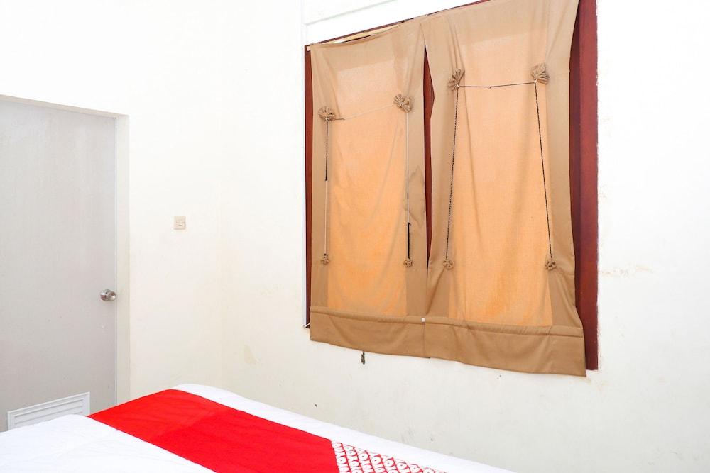 Oyo 381 House Of Blessing Residence Semarang Dış mekan fotoğraf